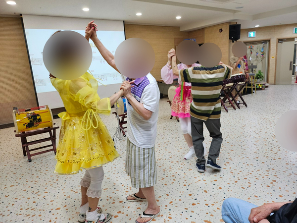 더힐실버타운 Family_사진_20240724_10.jpg