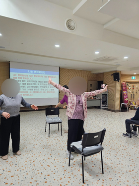 더힐실버타운 Family_사진_20260311_1.jpg