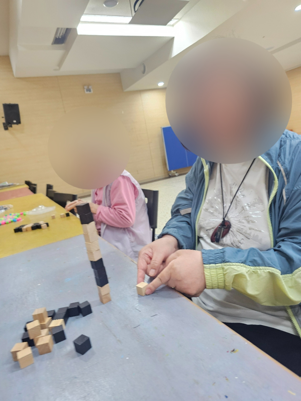 더힐실버타운 Family_사진_20260422_2.jpg
