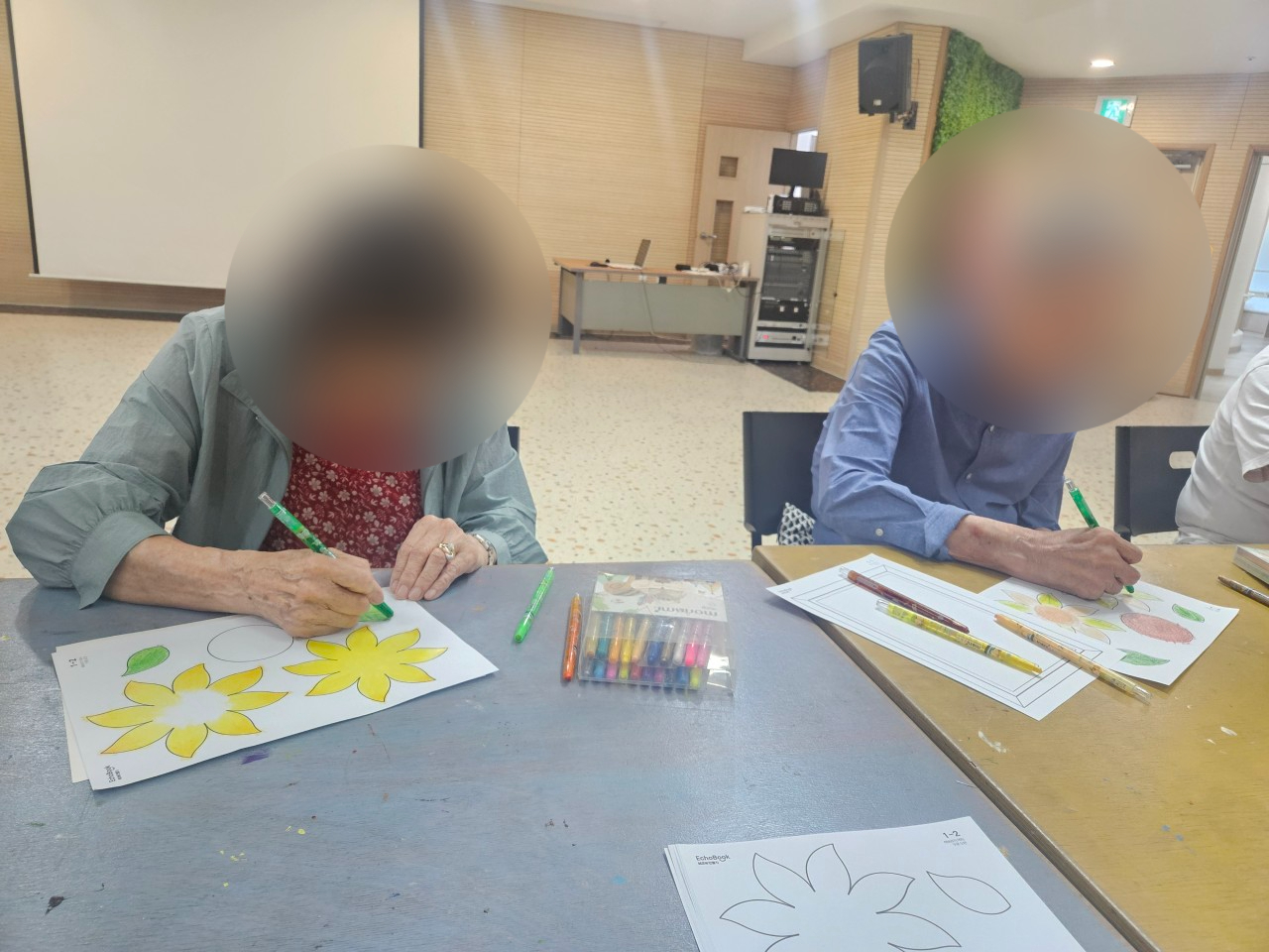 더힐실버타운 Family_사진_20261021_3.jpg